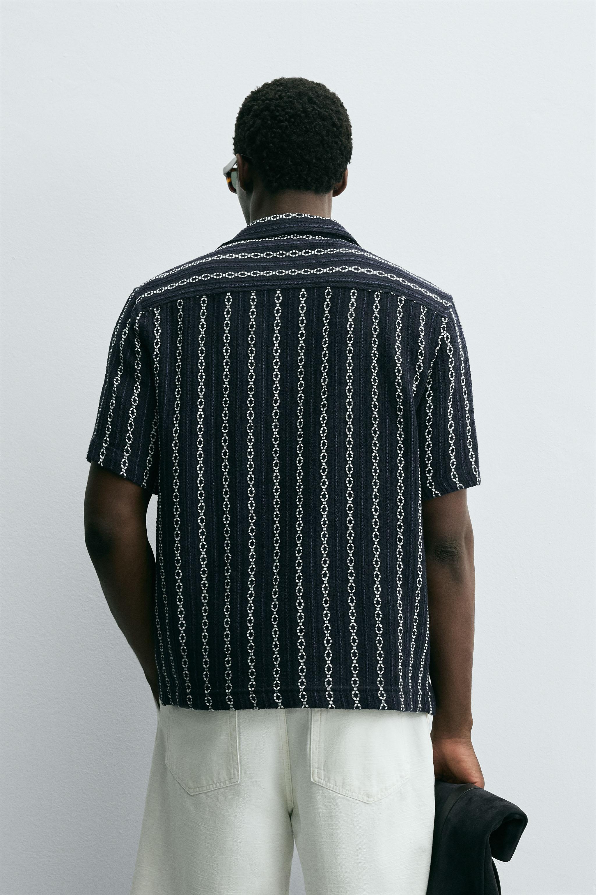 Zara GEOMETRIC JACQUARD SHIRT Place Rosemère - Main Image